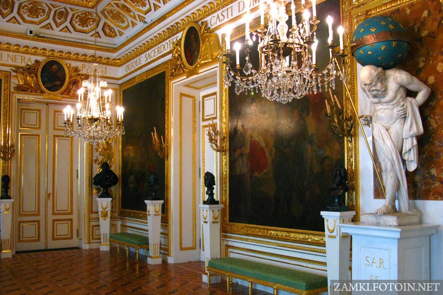 Wnętrze zamku królewskiego w Warszawie
