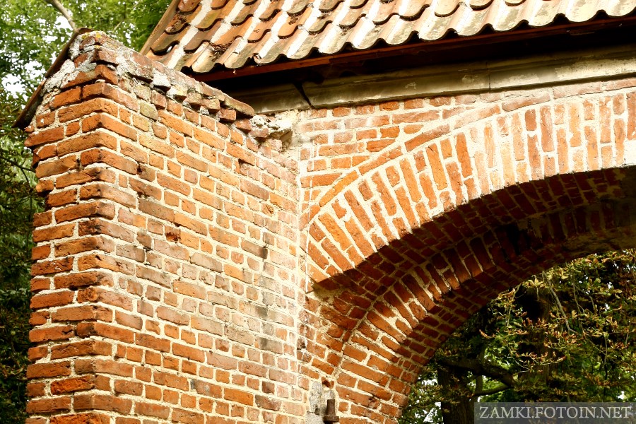 Gotycki mur zamku 