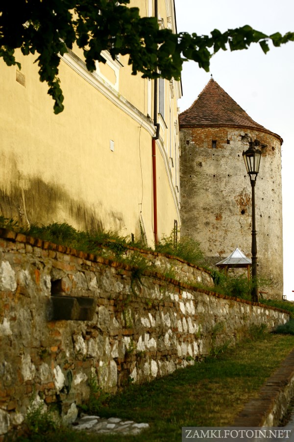 Baszta zamku w Mikulovie