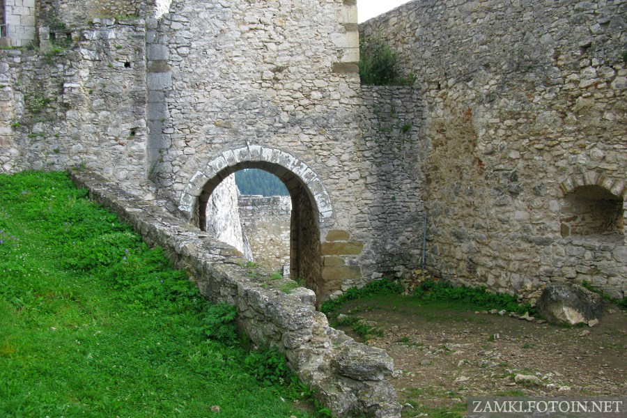 Brama zamku Spiskiego