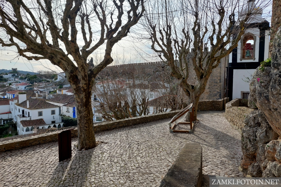 Taras widokowy przy zamku w Óbidos