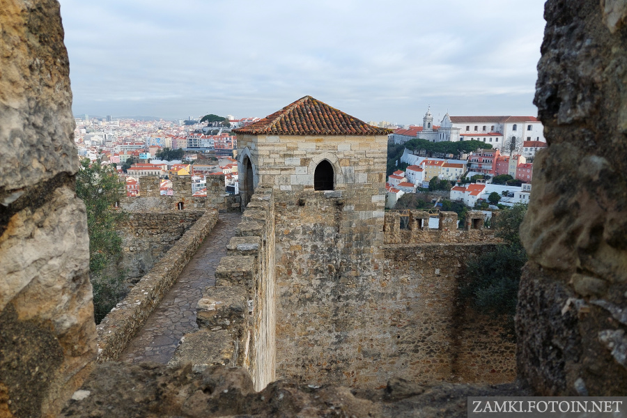 Zamek na najwyższym wzgórzu Lizbony